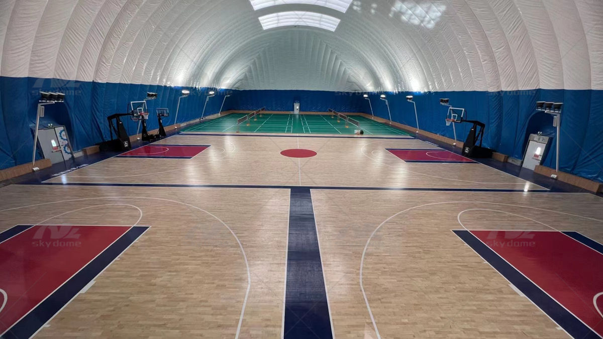 inflatable badminton air dome opblaasbare pluimbal lugkoepel