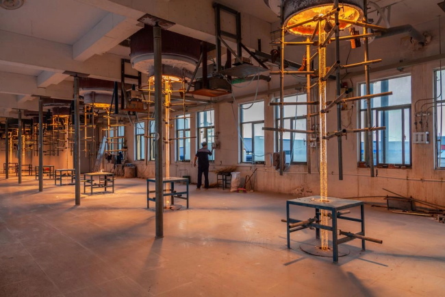 Quartz glass tube processing manufacturer Produttore di lavorazione tubi in vetro al quarzo