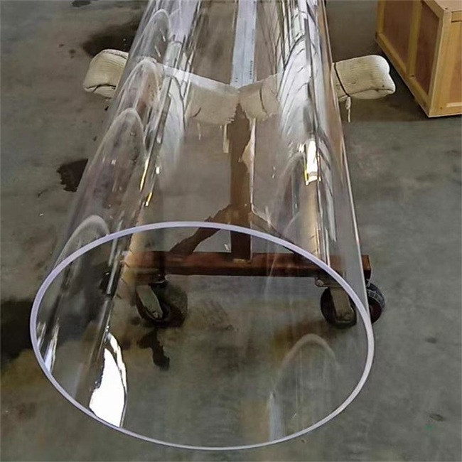 High temperature resistant 6-7 feet large diameter transparent quartz tube مقاومة لدرجات الحرارة العالية 6-7 أقدام أنبوب كوارتز شفاف بقطر كبير