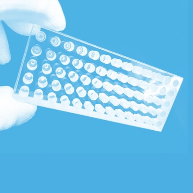 Perforated quartz glass plate لوحة زجاج الكوارتز المثقبة