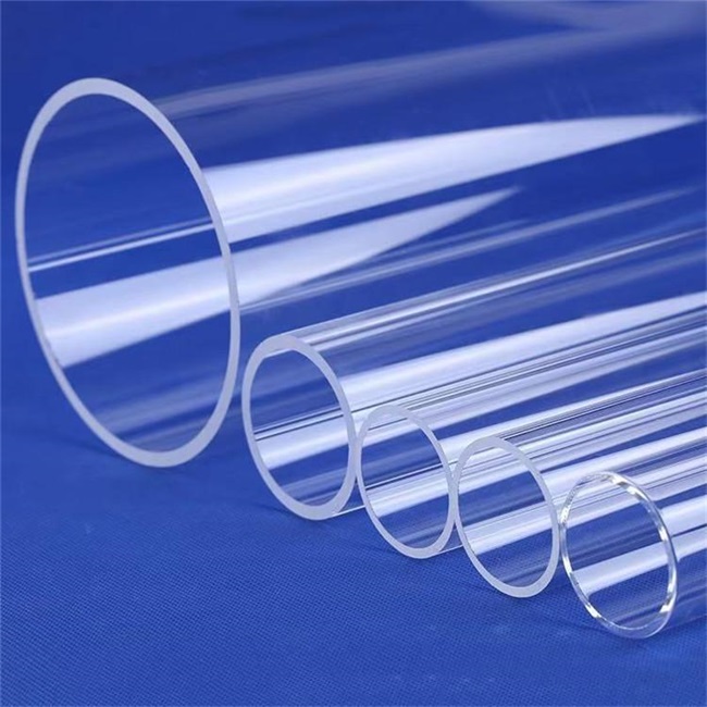 High transparent large and small diameter quartz tubes Tubes de quartz hautement transparents de grand et petit diamètre