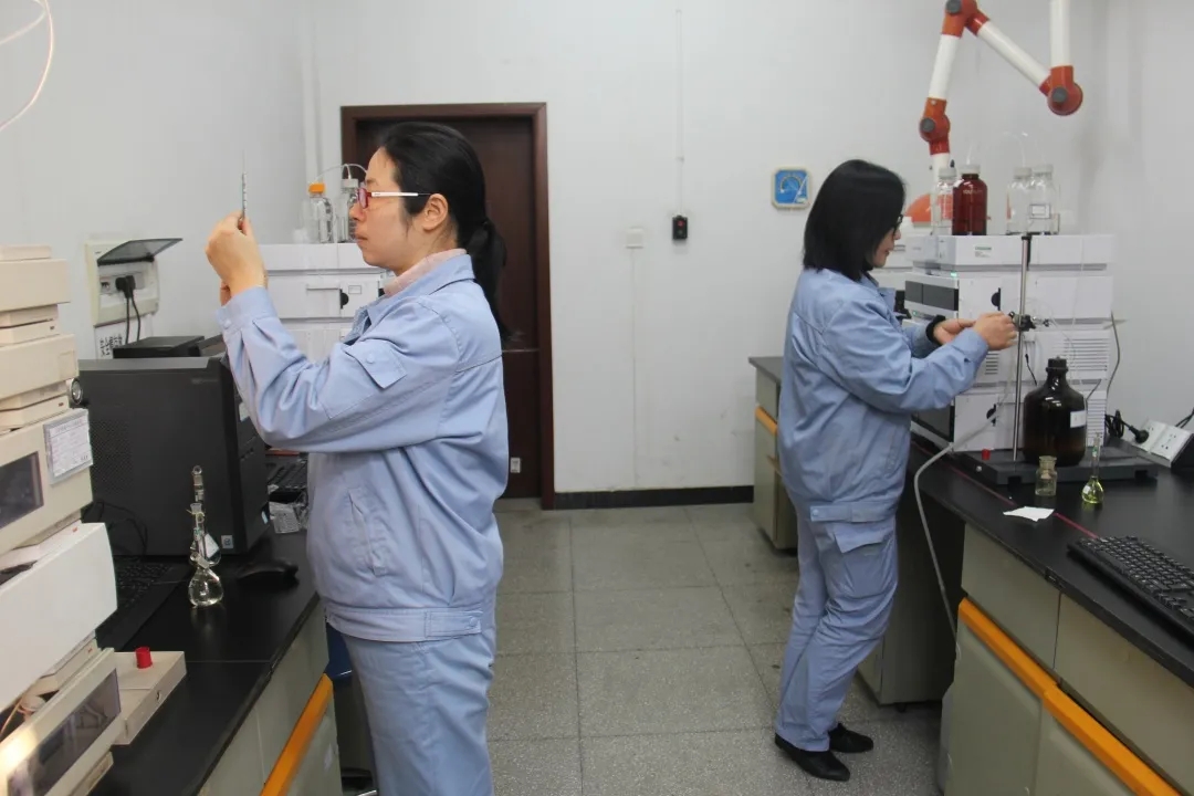 Laboratorio de resina epoxi CNMI