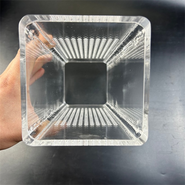 High temperature resistant square circular quartz glass tube أنبوب زجاجي كوارتز دائري مربع مقاوم لدرجات الحرارة العالية