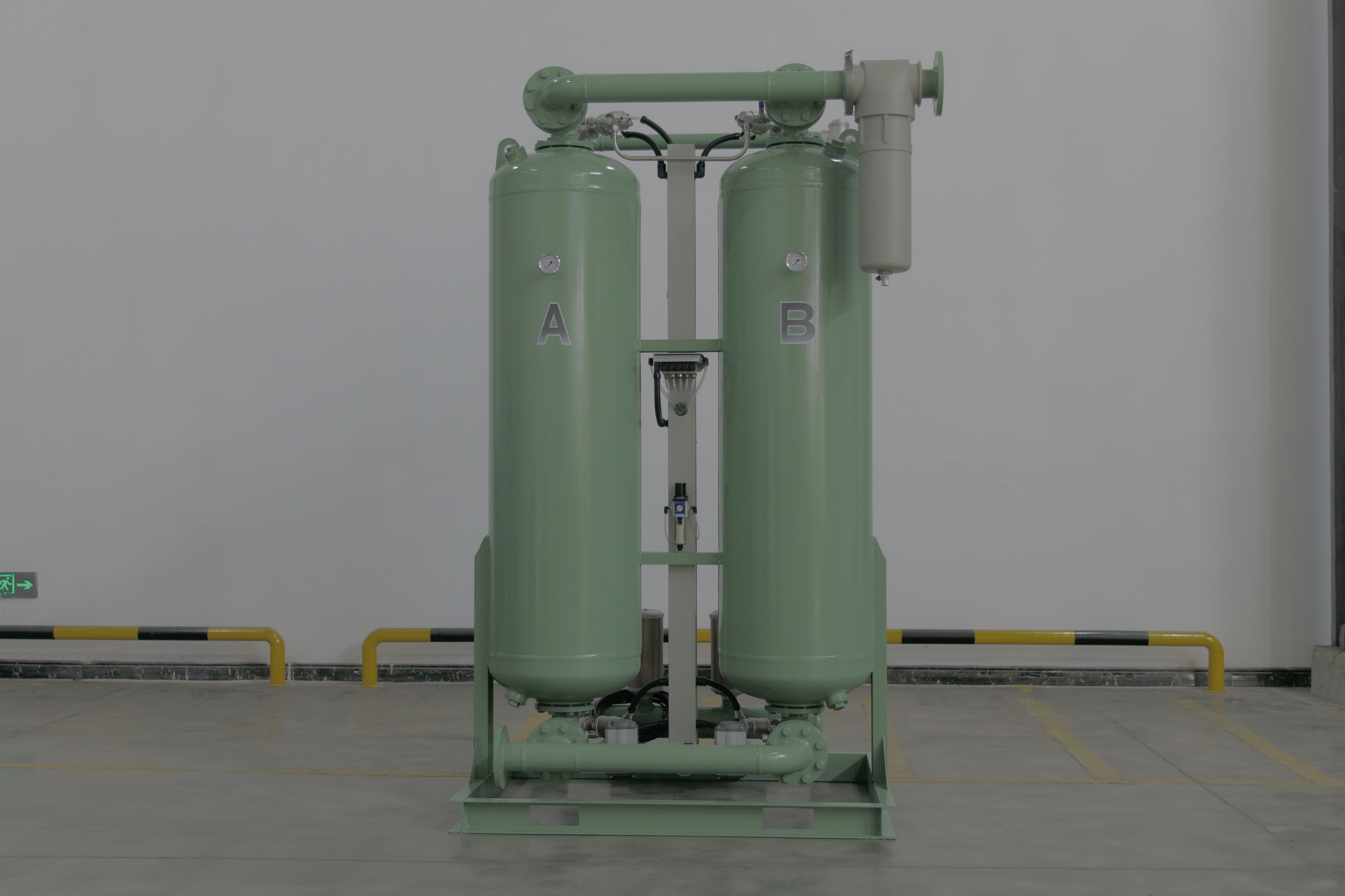 KSTK Adsorption Air Dryer – Efficient Moisture Control for Industrial Applications Secador de aire desecante KSTK para eliminación de humedad del aire comprimido