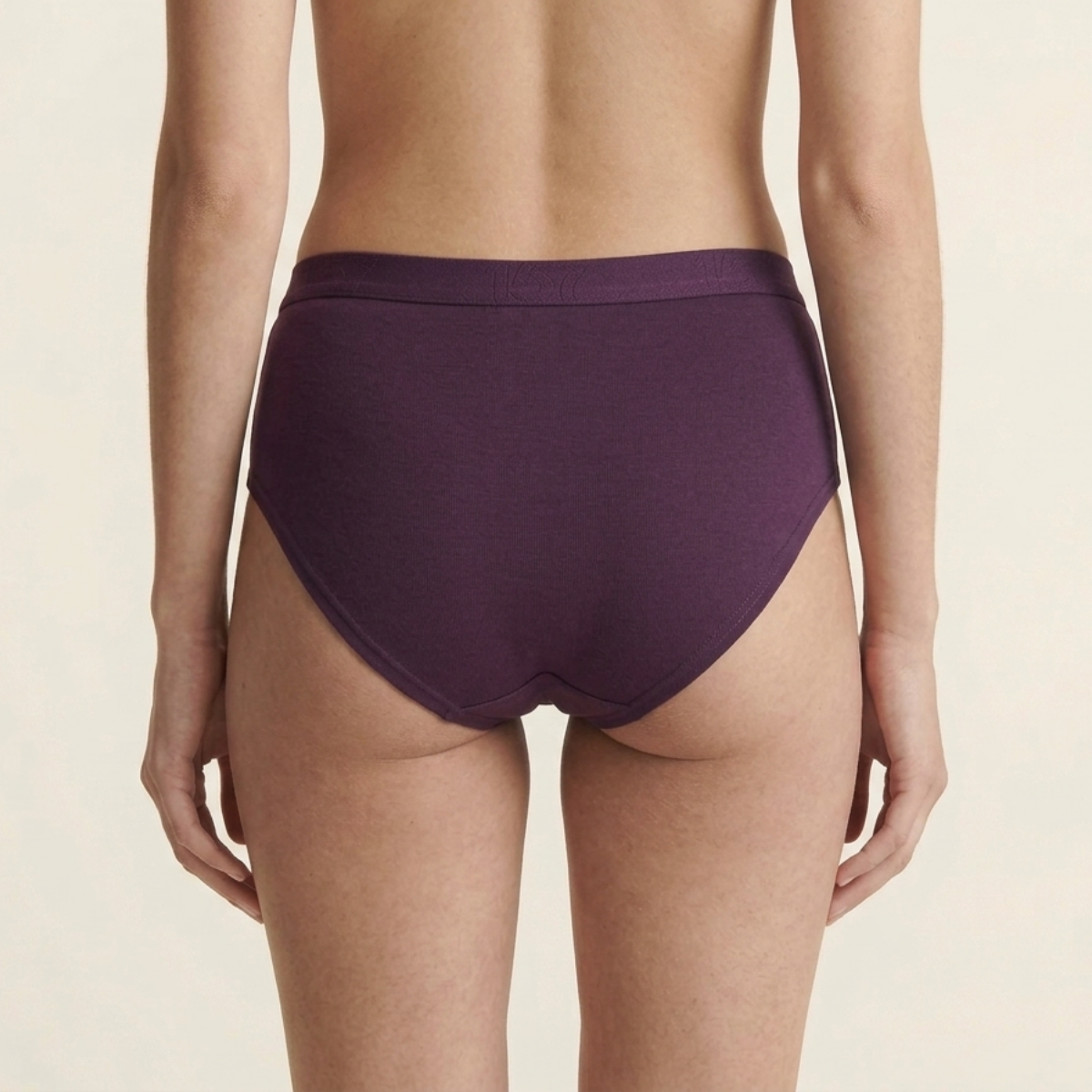 undie (35) ملابس داخلية (35)