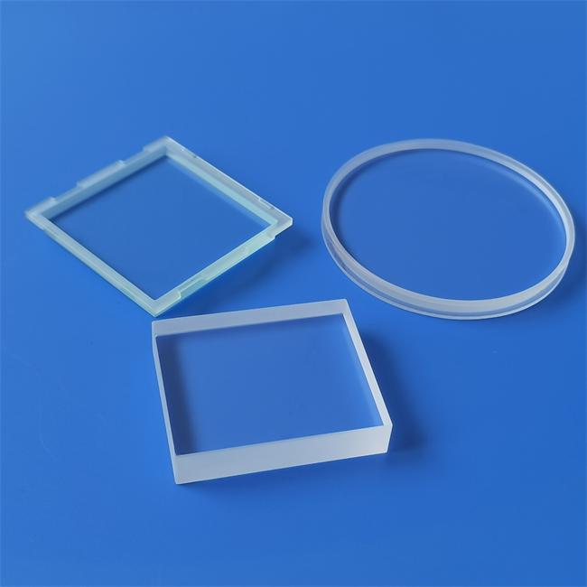 Wholesaler of fused silica glass plate Großhändler für Quarzglasplatten