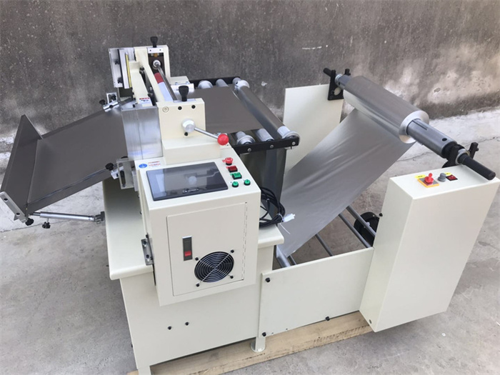 PVC roll to sheet cutting machine Mesin pemotong PVC roll ke kepingan