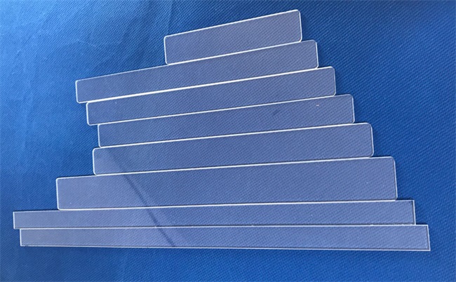 High temperature resistant quartz glass plate لوح من زجاج الكوارتز المقاوم لدرجات الحرارة العالية
