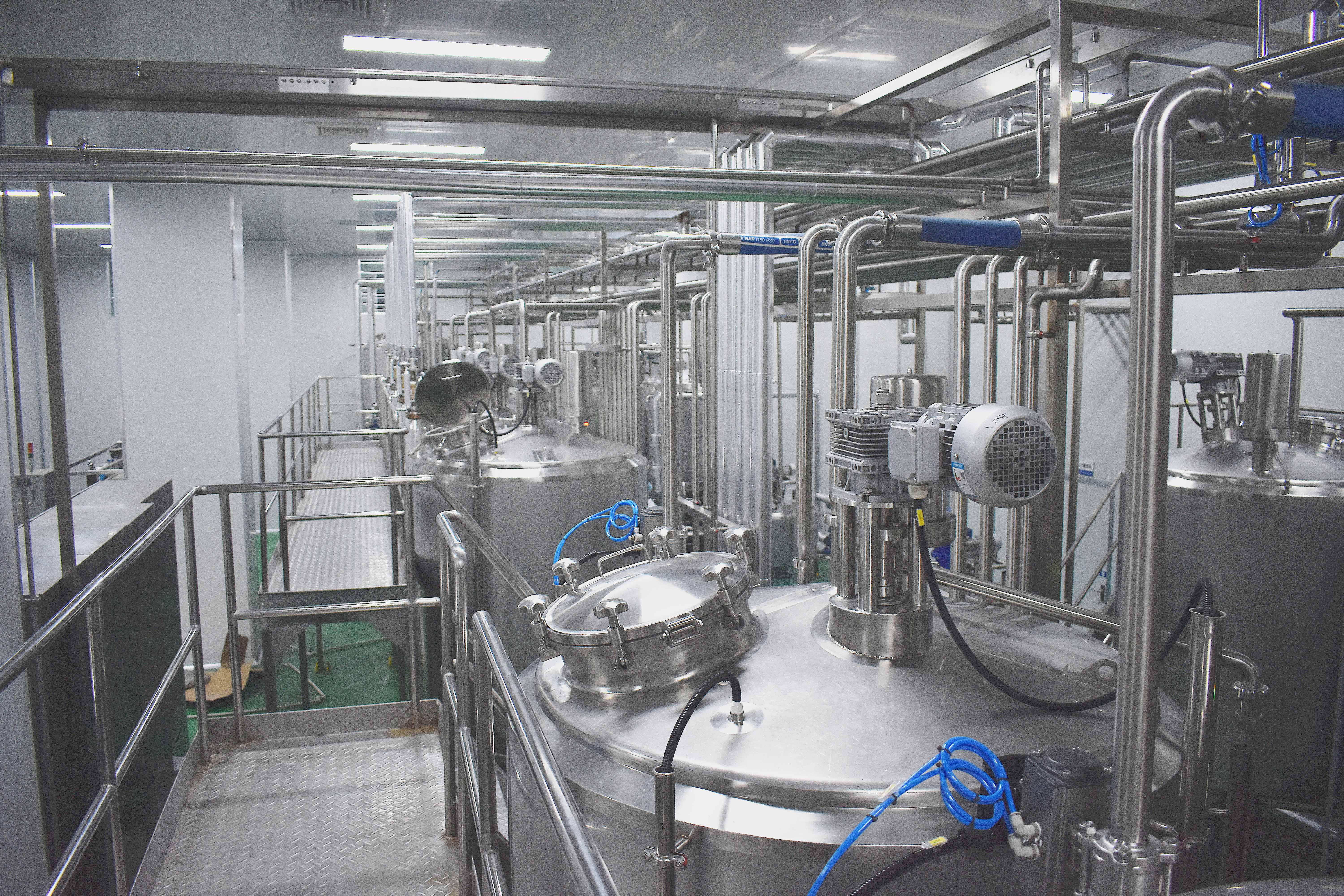 Linea di produzione del latte condensato