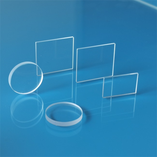 High transmittance convex lens quartz glass sheet Quarzglasscheibe mit hoher Durchlässigkeit und konvexer Linse