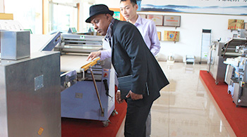 Маврикий — тестоделитель-округлитель