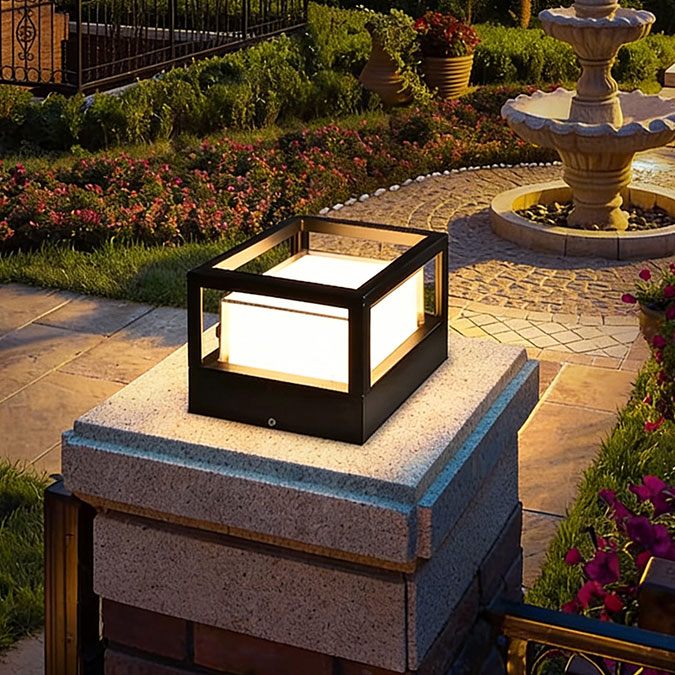 Oteshen square LED pillar light, IP65 waterproof aluminum column cap lamp, modern villa garden courtyard post top lighting for landscape engineering wholesale Oteshen vierkantige LED-pilaarlig, IP65 waterdigte aluminium kolomdop lamp, moderne villa tuin binnehof post top beligting vir landskap ingenieurswese groothandel