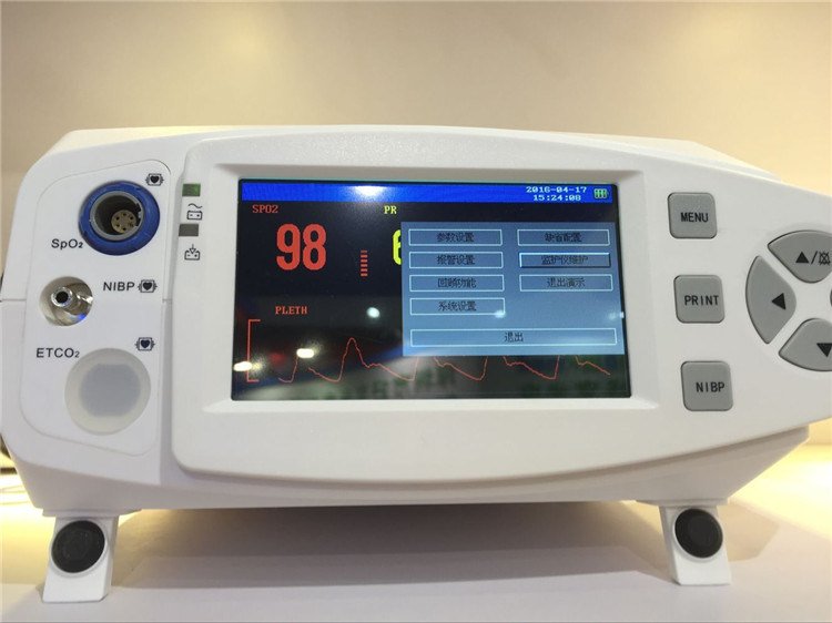 CE-genehmigter medizinischer Tisch-Top-Oximeter mit NIBP