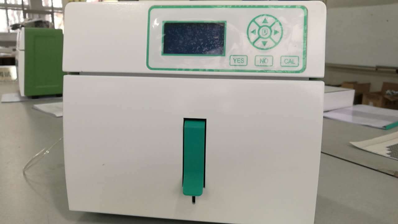 Analizzatore caldo dell'elettrolito dell'attrezzatura di laboratorio di vendita Ea-005 con buona qualità