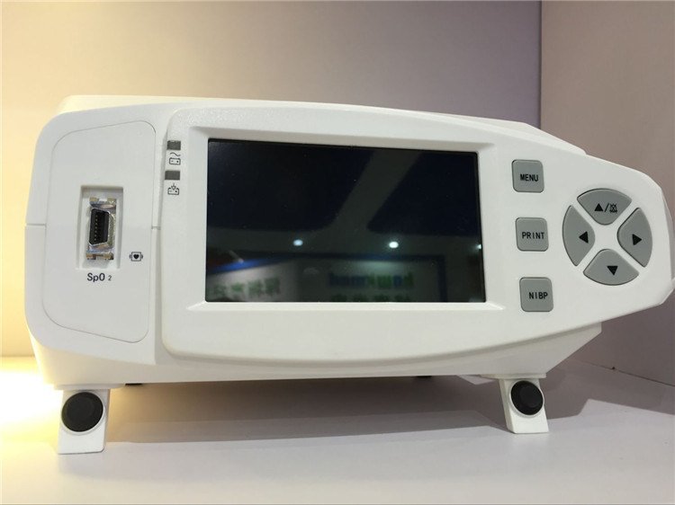 CE-genehmigter medizinischer Tisch-Top-Oximeter mit NIBP