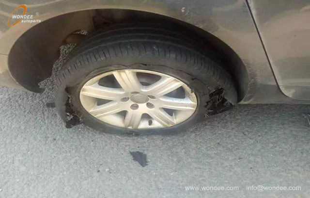 Flat tire (3)