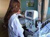 HS-1100 معدات المستشفيات الجراحية الطبية آلة تنفس عربة متنقلة ICU آلة التهوية للاستخدام البشري أو الرضع