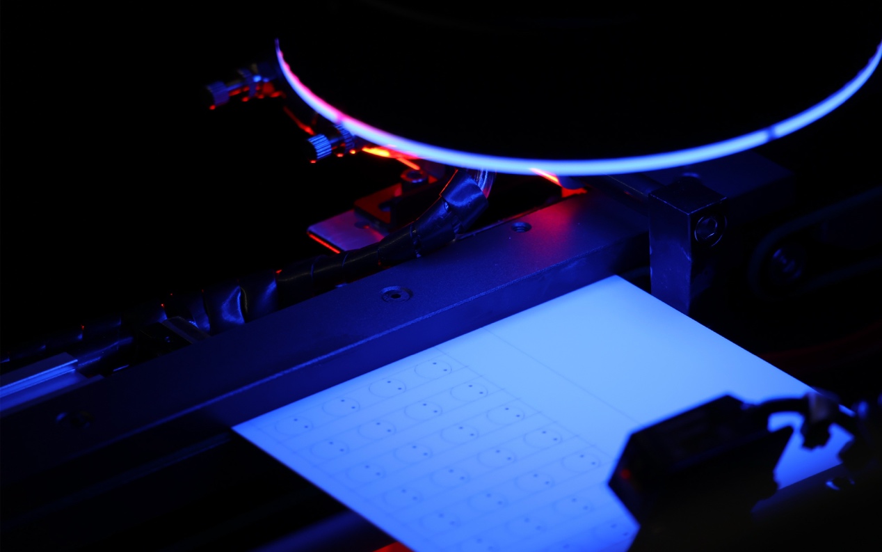 Vanstron vysokorýchlostný inline laserový označovací stroj