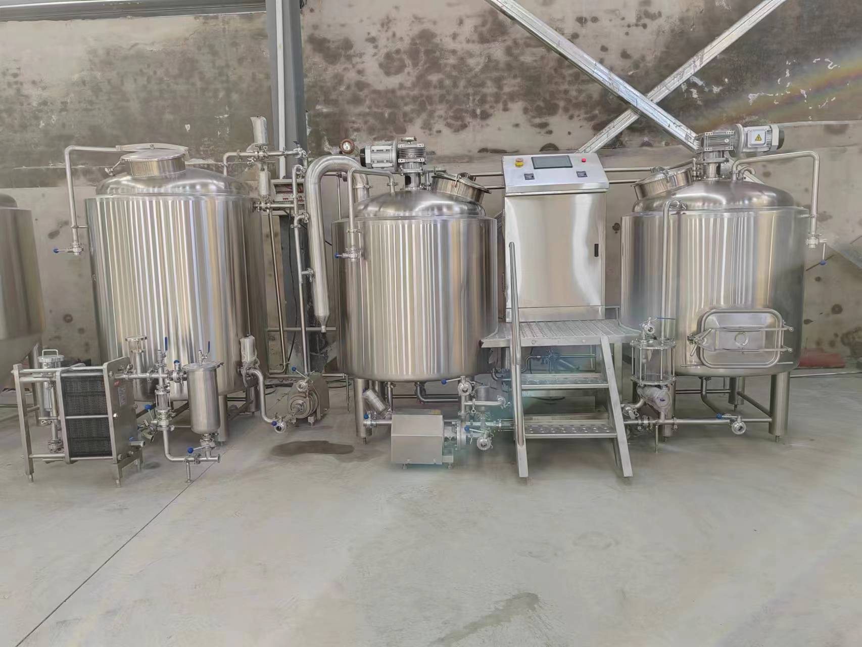 &Eacute;quipement de brassage de bi&egrave;re 500L (2)