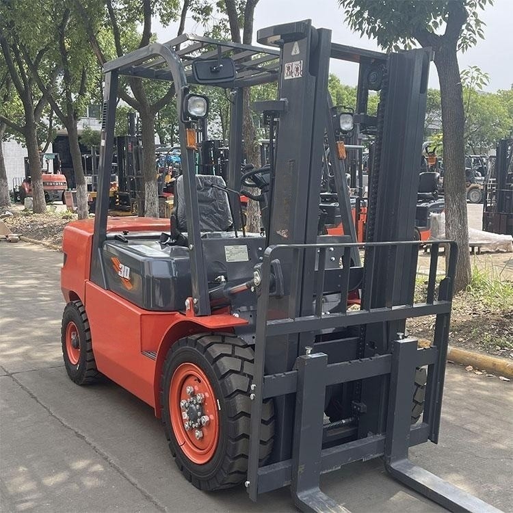 CPCD30FORKLIFT3