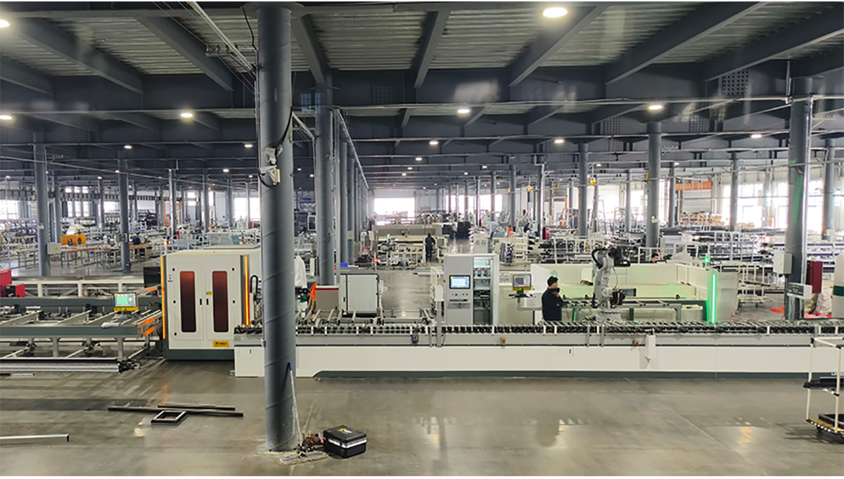 领动门窗官网公司介绍_03