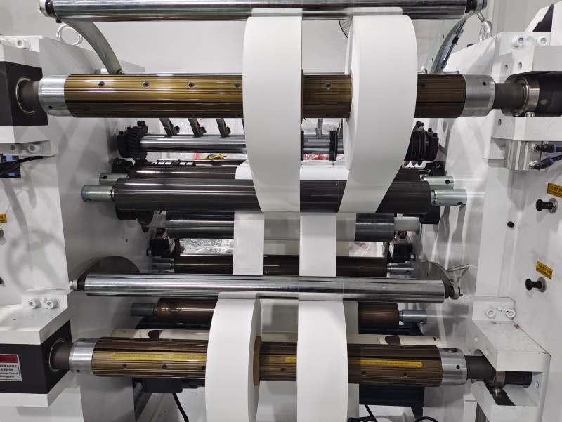 slitting apparatus details