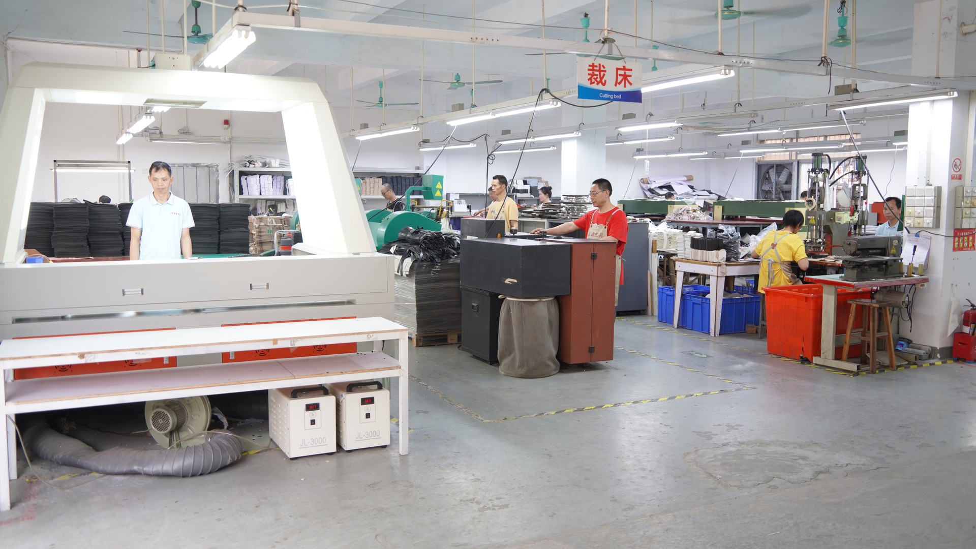Inside Our Cosmetic Bag Manufacturing Facility in Guangzhou - View 3