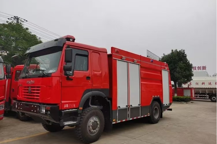 水タンク消防車
