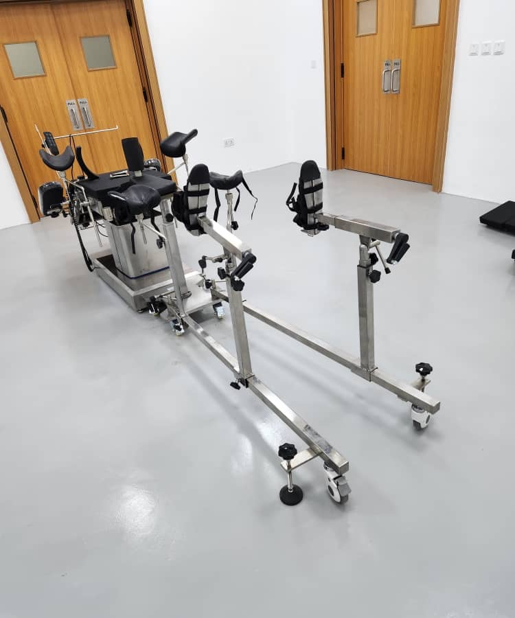 Ortopeedilise t&otilde;mberaami edukas paigaldamine Nigeerias | MeCan Medical