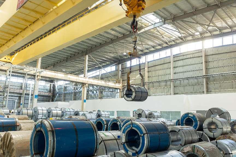 Kaltgewalzter, nicht kornorientierter Siliziumstahl