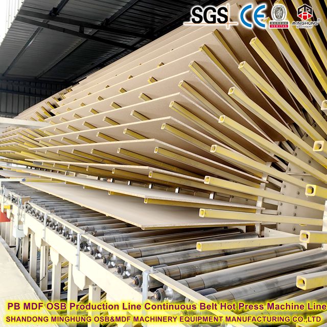 Sistema de refrigeraci&oacute;n para l&iacute;nea de producci&oacute;n de MDF