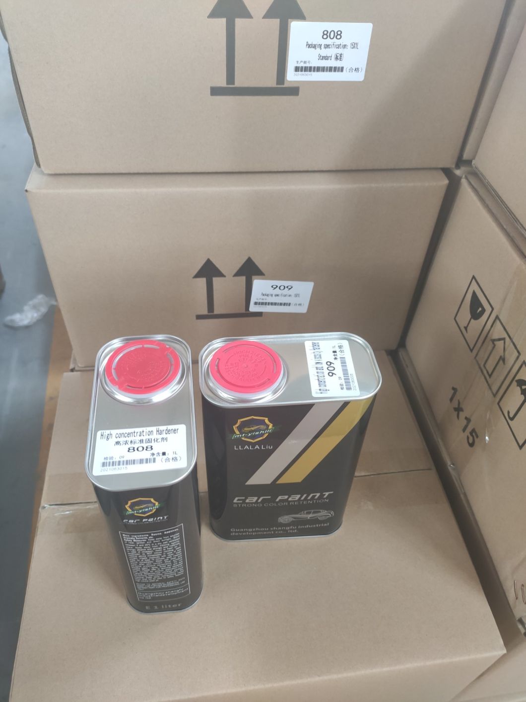 Pre&ccedil;o razo&aacute;vel-alta-concentra&ccedil;&atilde;o-catalisador-para-pintura-para-carro-endurecedor-C-300
