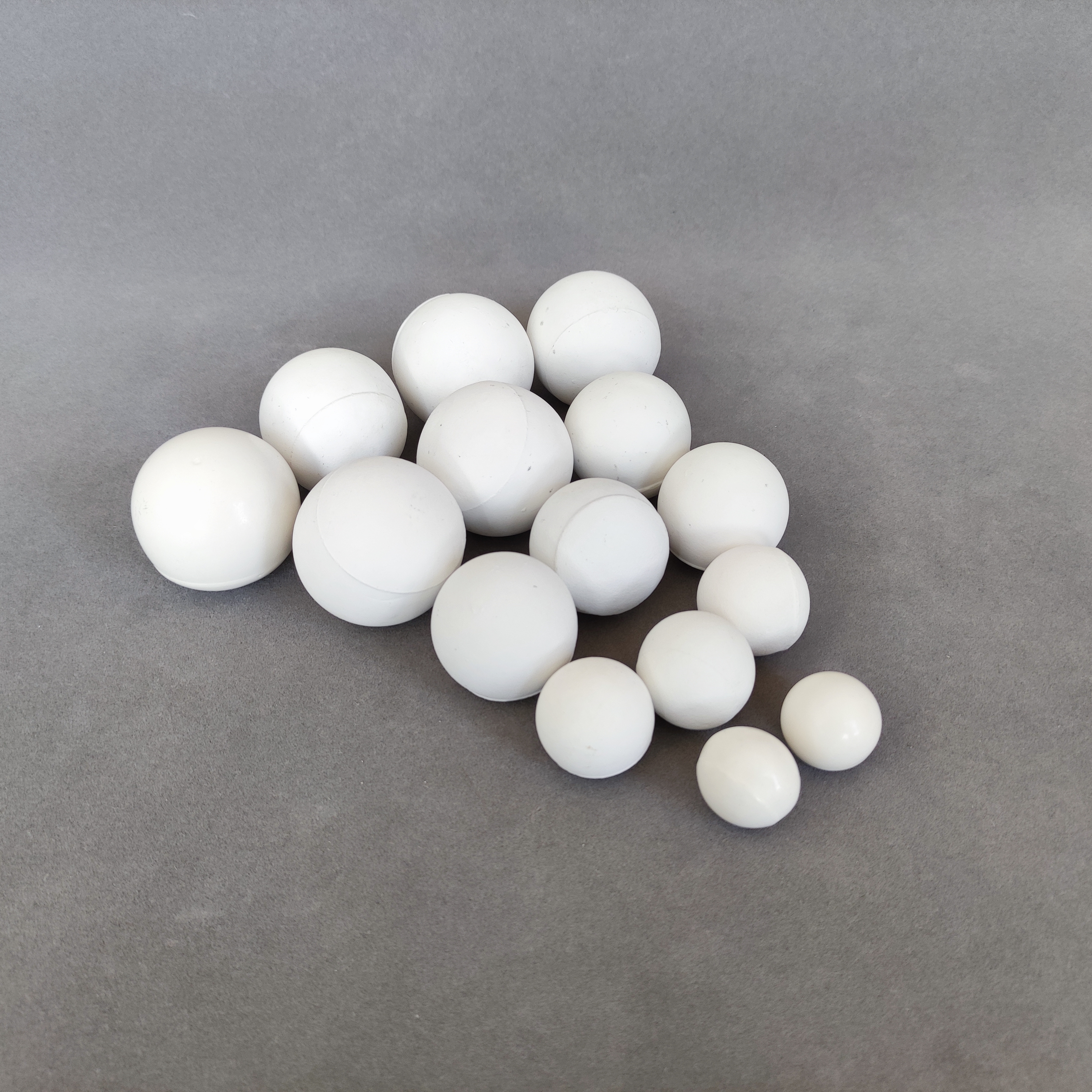 Alumina Ceramic Balls for Dry Grinding