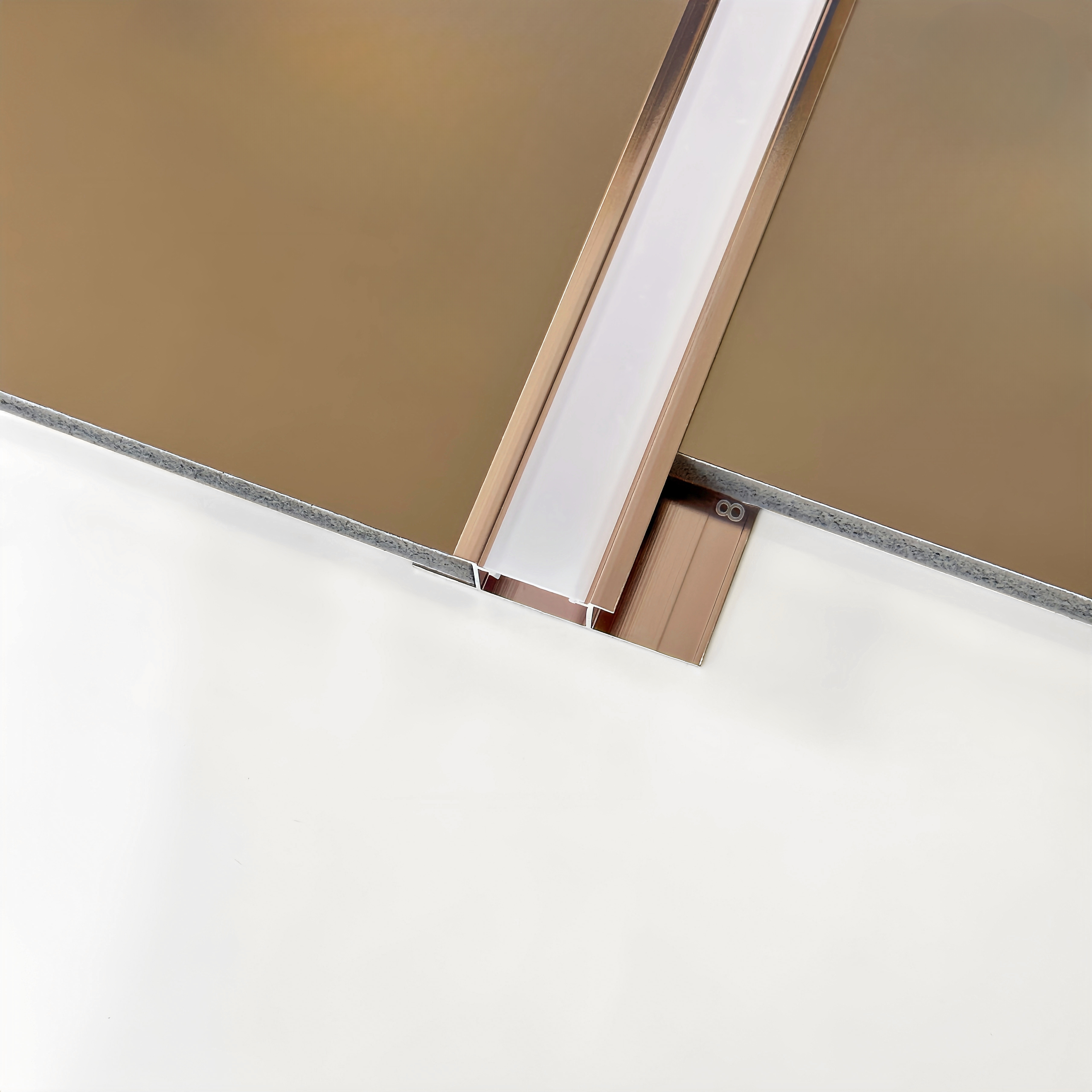 8mmライトストリップライン