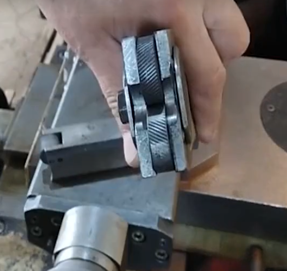 ローレット加工ツール