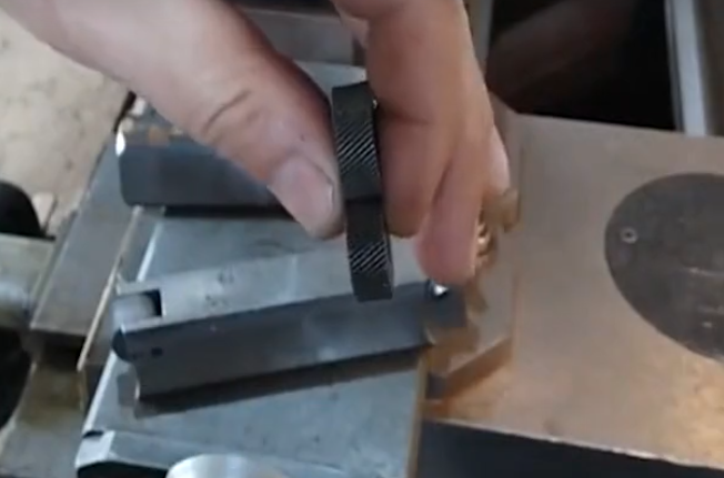 ローレットローラー