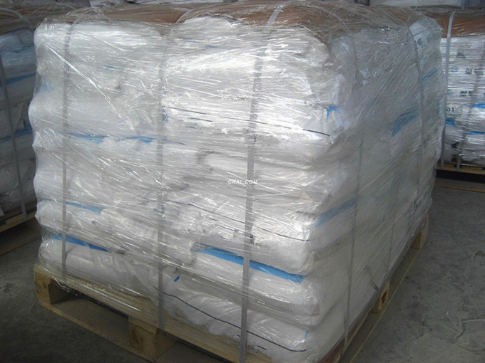50kg bag with pallet of silica sand