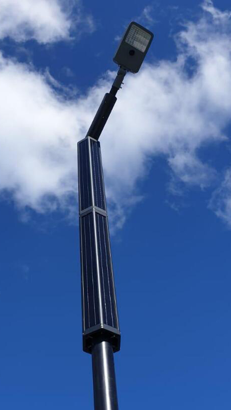 Outdoor_vertical_solar_led_street_lamp_green
