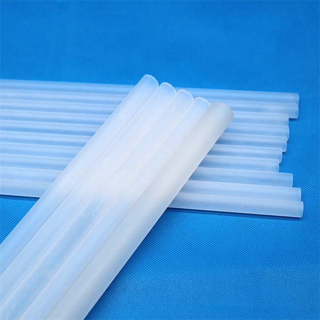 불투명한 유백색 석영 유리관이란 무엇입니까?