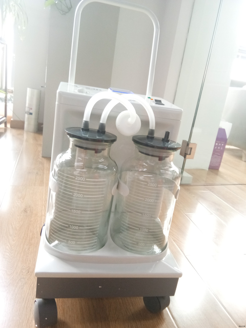 Appareil d'aspiration électrique de machine d'aspiration médicale portative 7A-23D