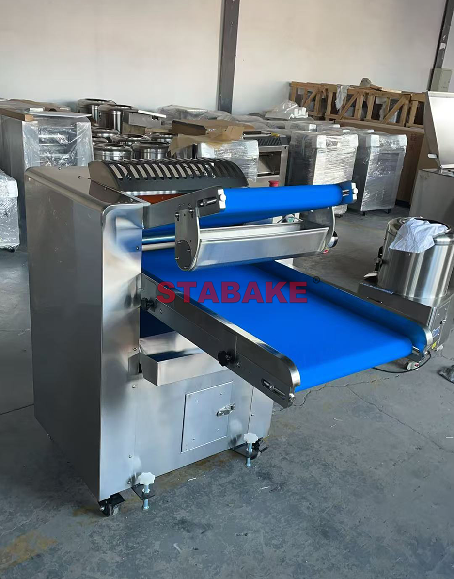 Máquina automática de rodillos de masa con harina Spary