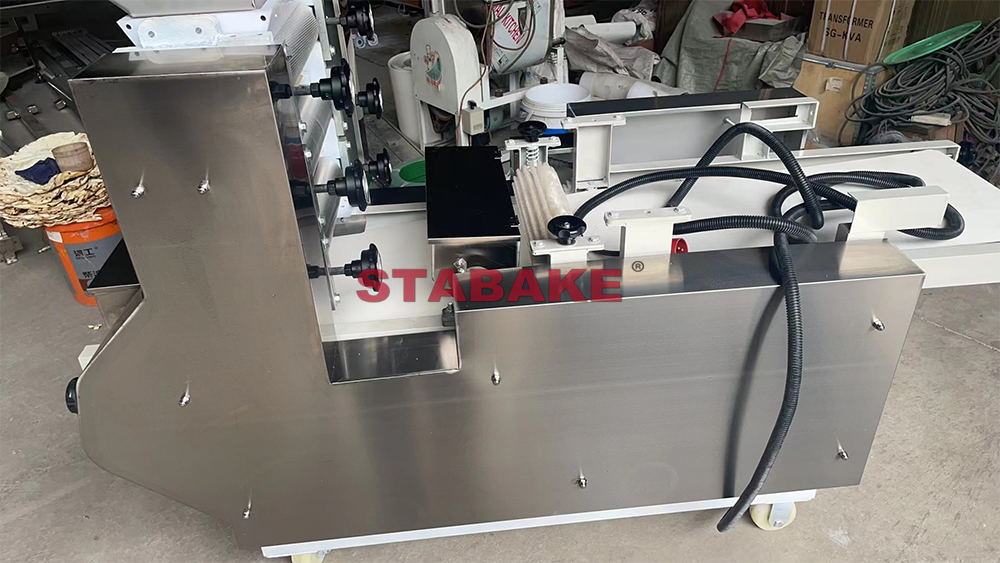 Máquina para hacer panes planos