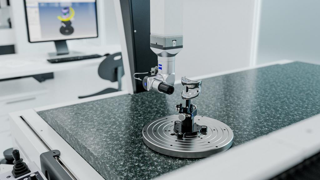 CMM-Inspektion von CNC-bearbeiteten medizinischen Komponenten mit engen Toleranzen.jpg