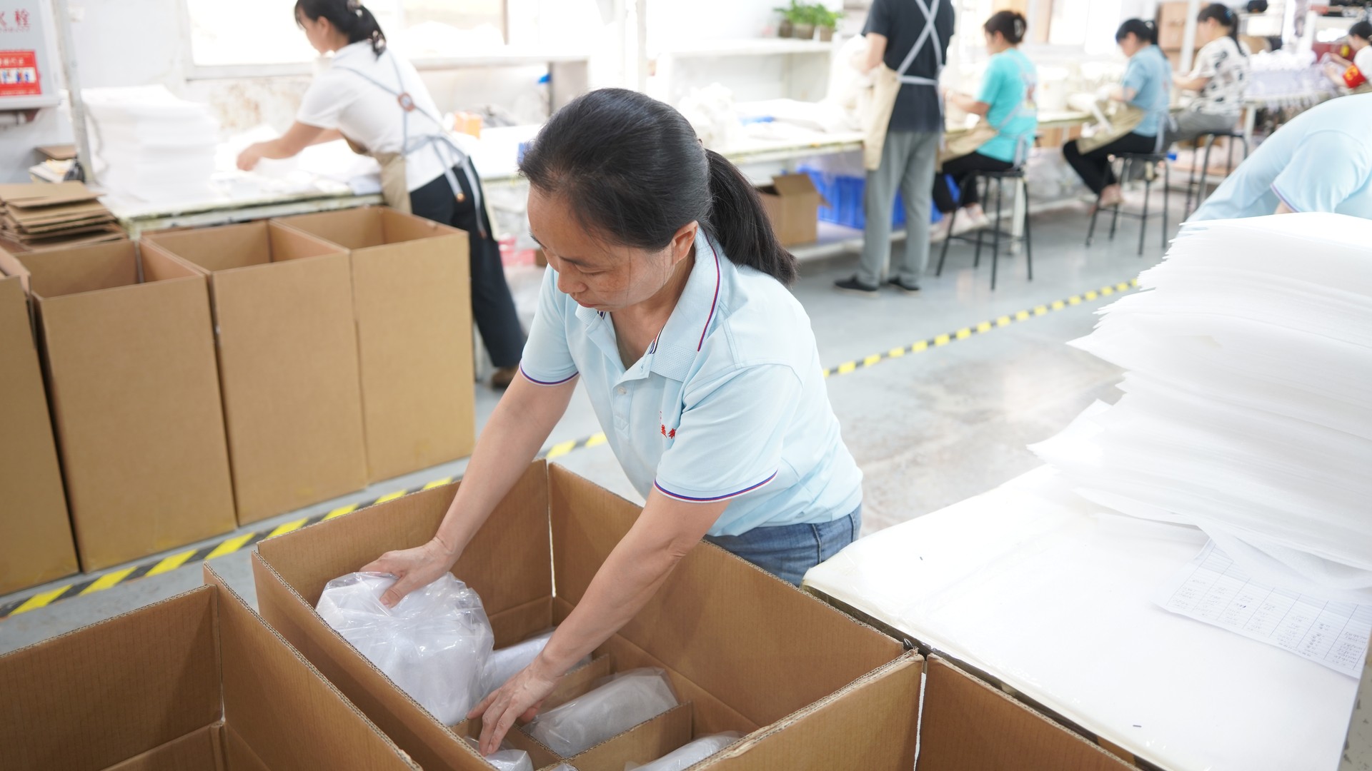 Inside Our Cosmetic Bag Manufacturing Facility in Guangzhou - View 4