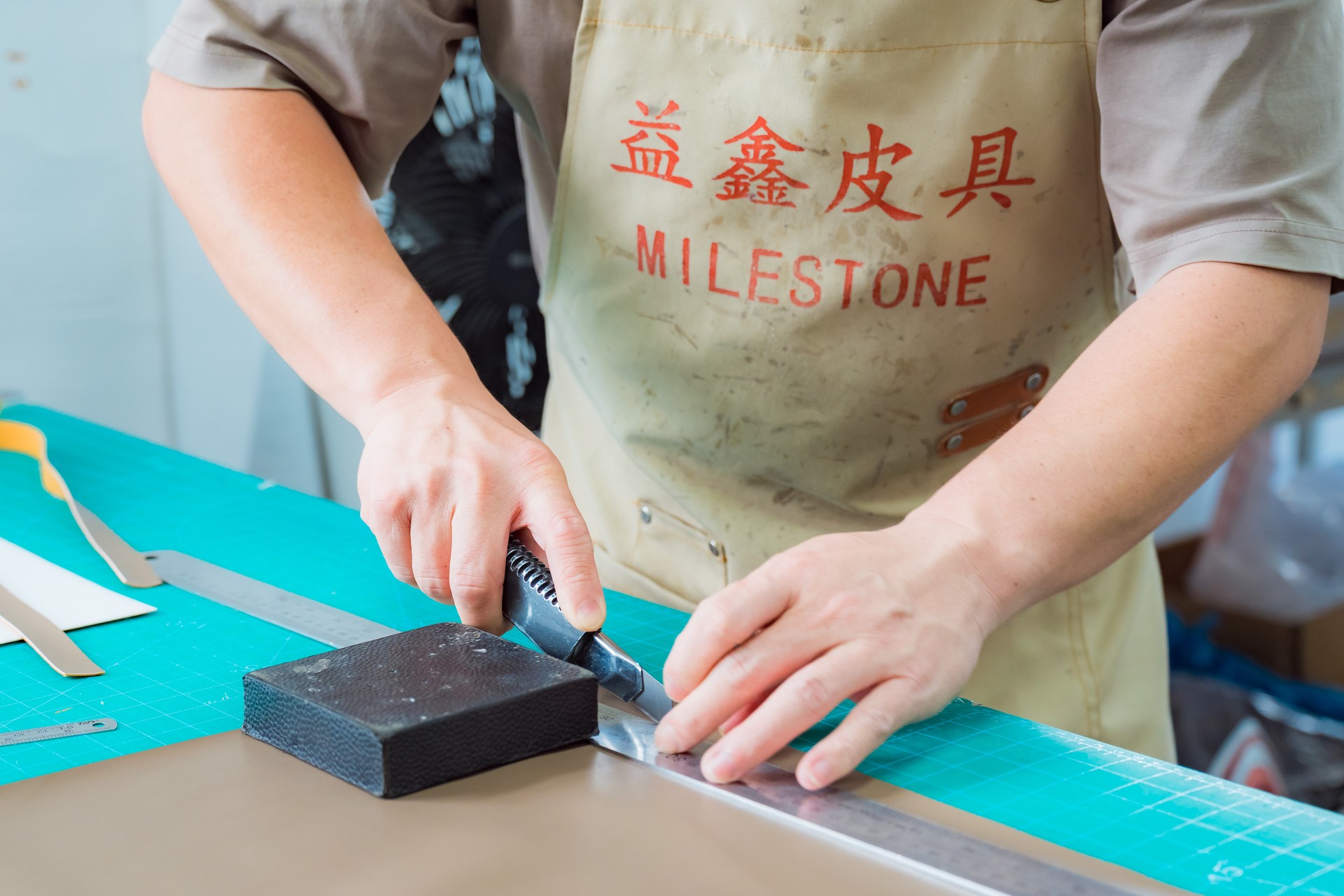 Milestone Worker Cutting Genuine Leather