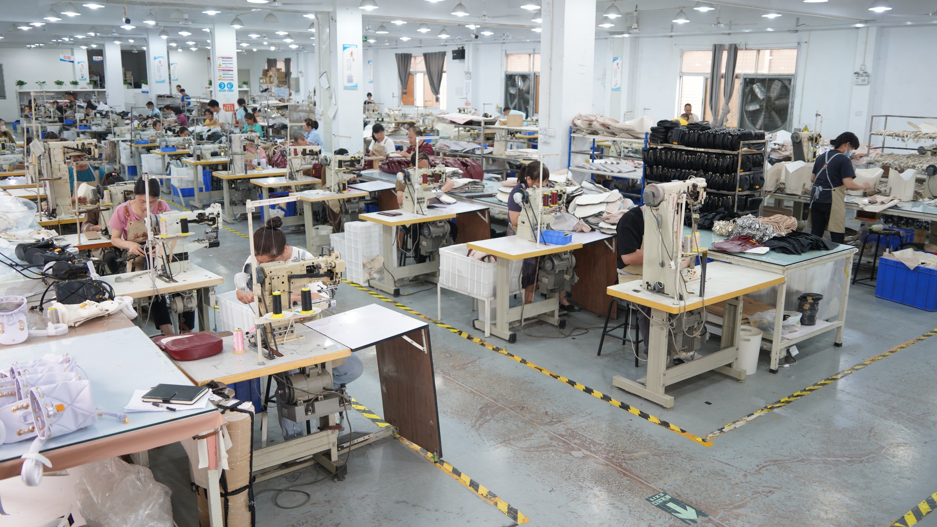 Production and Finishing Evidence Behind Our Evening Bag Programs - View 2